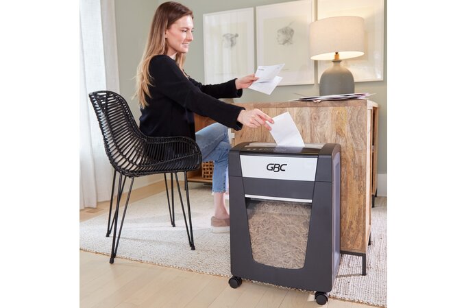 GBC Momentum Paper Shredder, X20-07, WSM177001